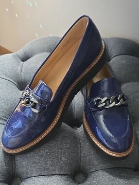 Naturalizer Navy Patent Loafers with Silver Chain